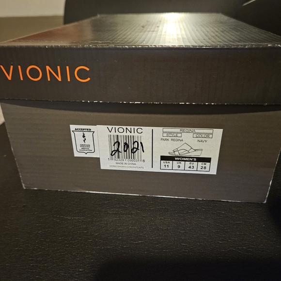 Vionic Regina Sandal - Picture 4 of 4